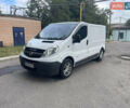 Білий Опель Віваро, об'ємом двигуна 2 л та пробігом 350 тис. км за 10000 $, фото 3 на Automoto.ua