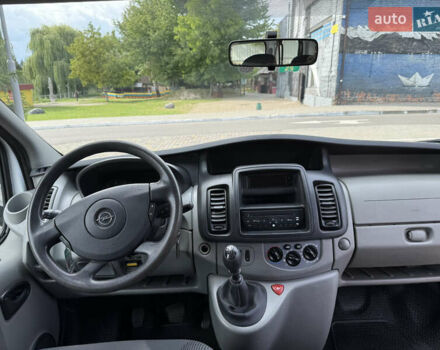Білий Опель Віваро, об'ємом двигуна 2 л та пробігом 176 тис. км за 11500 $, фото 20 на Automoto.ua