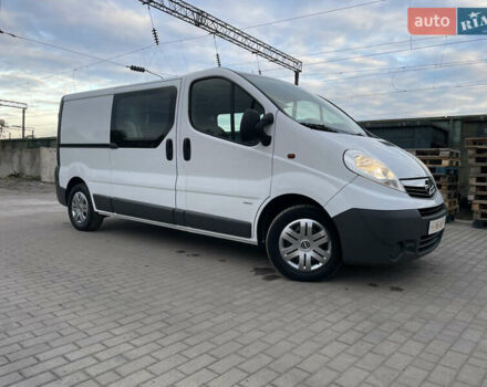 Білий Опель Віваро, об'ємом двигуна 2 л та пробігом 259 тис. км за 14899 $, фото 12 на Automoto.ua