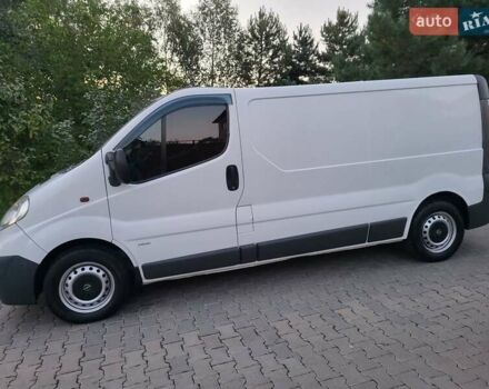 Білий Опель Віваро, об'ємом двигуна 2 л та пробігом 242 тис. км за 9888 $, фото 35 на Automoto.ua