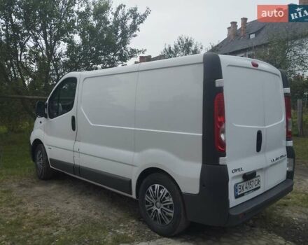Білий Опель Віваро, об'ємом двигуна 2 л та пробігом 304 тис. км за 8600 $, фото 4 на Automoto.ua