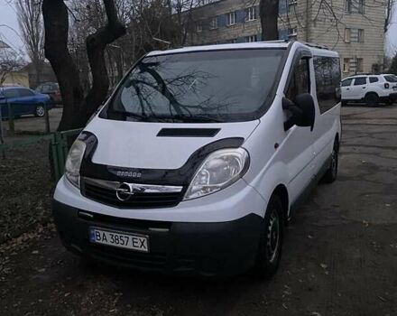 Белый Опель Виваро, объемом двигателя 2 л и пробегом 390 тыс. км за 11000 $, фото 15 на Automoto.ua
