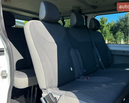 Белый Опель Виваро, объемом двигателя 2 л и пробегом 225 тыс. км за 13999 $, фото 19 на Automoto.ua