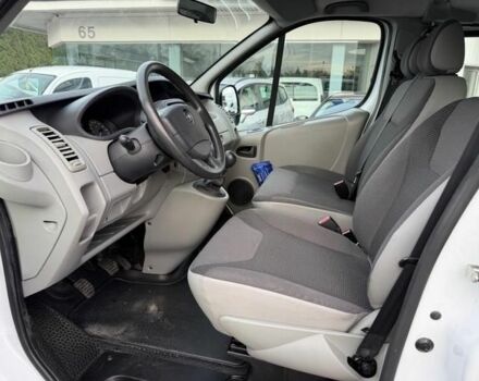 Белый Опель Виваро, объемом двигателя 2 л и пробегом 108 тыс. км за 10100 $, фото 10 на Automoto.ua