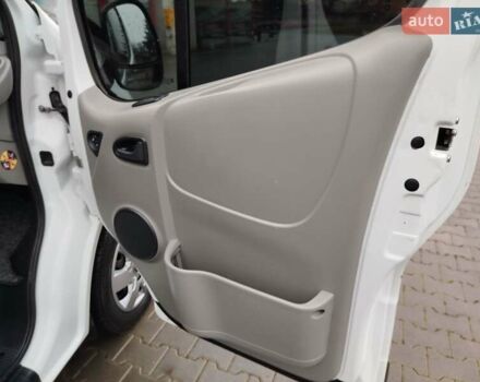 Белый Опель Виваро, объемом двигателя 2 л и пробегом 290 тыс. км за 13200 $, фото 22 на Automoto.ua