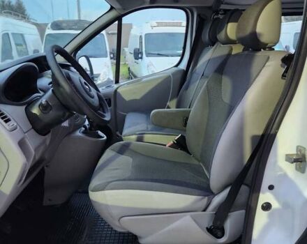 Опель Виваро 2013 в Дубно на Automoto.ua Белый Опель Виваро, объемом двигателя 2 л и пробегом 209 тыс. км за 13900 $, фото 14 на Automoto.ua