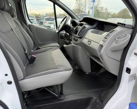 Белый Опель Виваро, объемом двигателя 2 л и пробегом 108 тыс. км за 10100 $, фото 9 на Automoto.ua