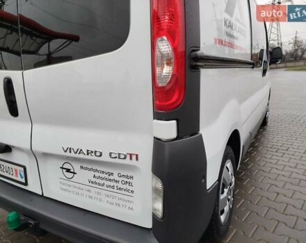 Белый Опель Виваро, объемом двигателя 2 л и пробегом 290 тыс. км за 13200 $, фото 5 на Automoto.ua