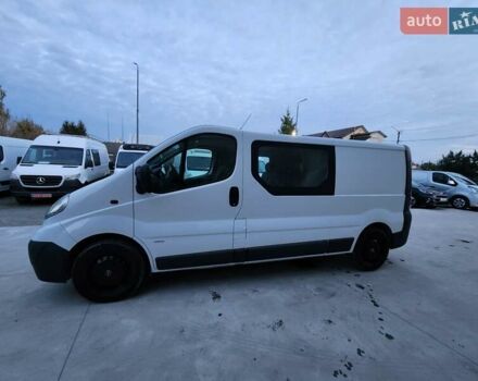 Опель Виваро 2013 в Дубно на Automoto.ua Белый Опель Виваро, объемом двигателя 2 л и пробегом 209 тыс. км за 13900 $, фото 2 на Automoto.ua