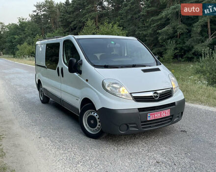 Белый Опель Виваро, объемом двигателя 2 л и пробегом 210 тыс. км за 12200 $, фото 38 на Automoto.ua