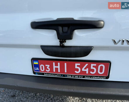 Белый Опель Виваро, объемом двигателя 2 л и пробегом 119 тыс. км за 14300 $, фото 6 на Automoto.ua