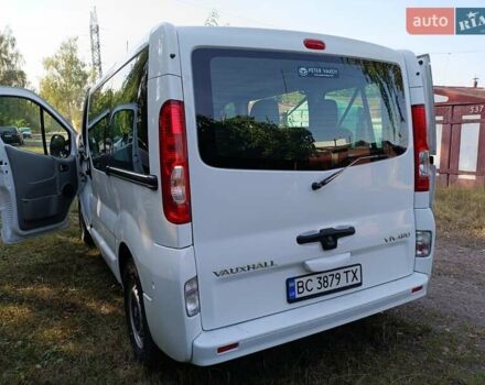 Белый Опель Виваро, объемом двигателя 2 л и пробегом 161 тыс. км за 13300 $, фото 2 на Automoto.ua