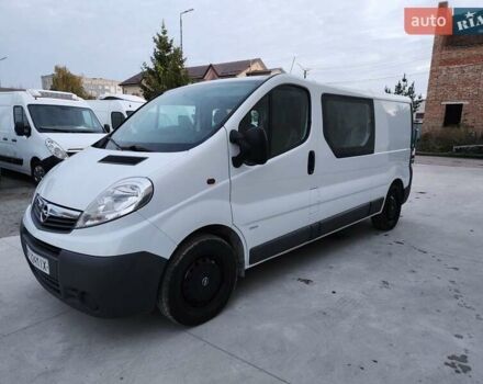 Опель Виваро 2013 в Дубно на Automoto.ua Белый Опель Виваро, объемом двигателя 2 л и пробегом 209 тыс. км за 13900 $, фото 5 на Automoto.ua