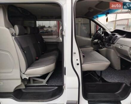 Белый Опель Виваро, объемом двигателя 2 л и пробегом 290 тыс. км за 13650 $, фото 16 на Automoto.ua