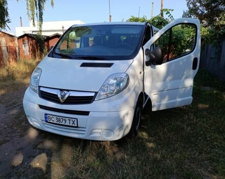 Белый Опель Виваро, объемом двигателя 2 л и пробегом 161 тыс. км за 13300 $, фото 1 на Automoto.ua