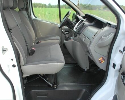 Белый Опель Виваро, объемом двигателя 2 л и пробегом 205 тыс. км за 8100 $, фото 16 на Automoto.ua