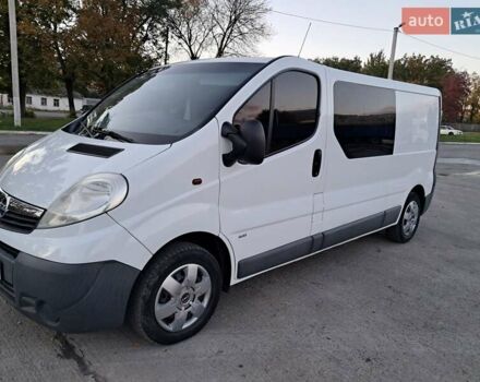Белый Опель Виваро, объемом двигателя 2 л и пробегом 280 тыс. км за 12900 $, фото 12 на Automoto.ua