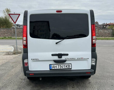 Опель Виваро 2013 в Киеве на Automoto.ua Белый Опель Виваро, объемом двигателя 2 л и пробегом 96 тыс. км за 13999 $, фото 3 на Automoto.ua