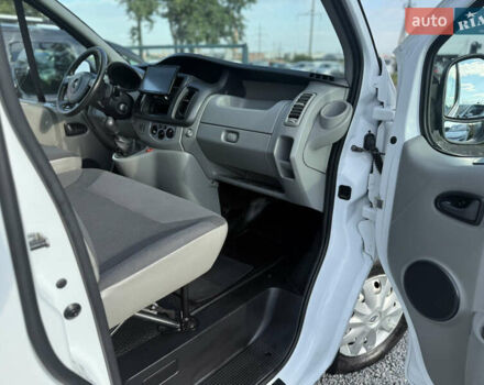 Белый Опель Виваро, объемом двигателя 2 л и пробегом 119 тыс. км за 14300 $, фото 20 на Automoto.ua