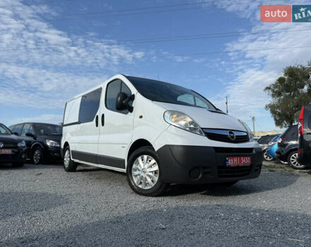 Белый Опель Виваро, объемом двигателя 2 л и пробегом 119 тыс. км за 14300 $, фото 7 на Automoto.ua
