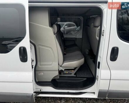 Білий Опель Віваро, об'ємом двигуна 2 л та пробігом 290 тис. км за 12900 $, фото 9 на Automoto.ua