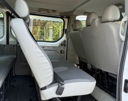 Белый Опель Виваро, объемом двигателя 2 л и пробегом 161 тыс. км за 13300 $, фото 4 на Automoto.ua