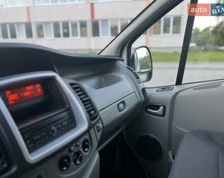 Белый Опель Виваро, объемом двигателя 2 л и пробегом 133 тыс. км за 12222 $, фото 27 на Automoto.ua