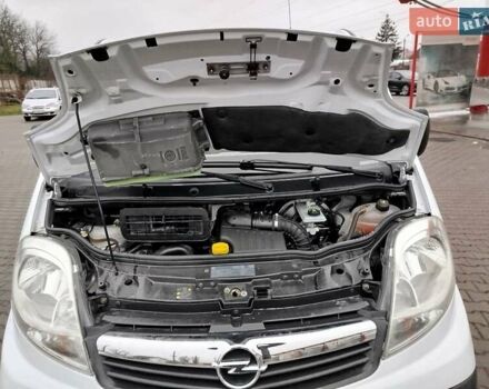 Белый Опель Виваро, объемом двигателя 2 л и пробегом 290 тыс. км за 13650 $, фото 28 на Automoto.ua