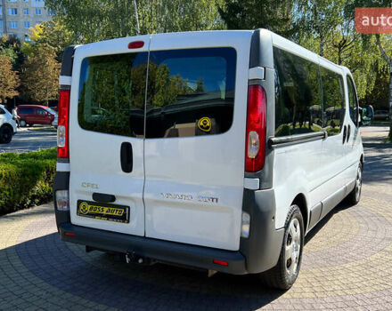 Белый Опель Виваро, объемом двигателя 2 л и пробегом 225 тыс. км за 13999 $, фото 6 на Automoto.ua