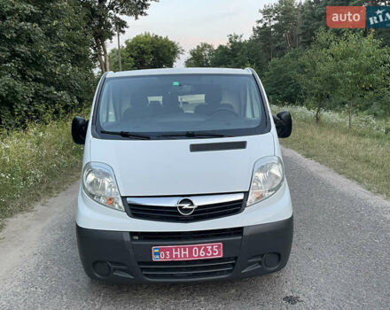 Белый Опель Виваро, объемом двигателя 2 л и пробегом 210 тыс. км за 12200 $, фото 78 на Automoto.ua