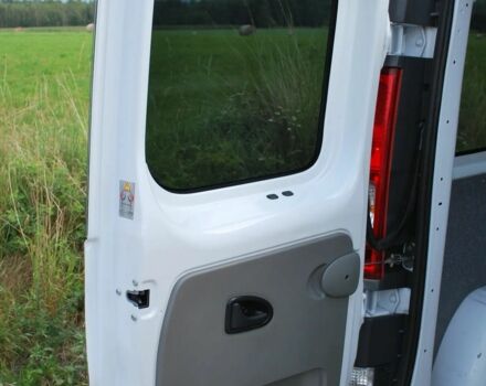 Белый Опель Виваро, объемом двигателя 2 л и пробегом 205 тыс. км за 8100 $, фото 12 на Automoto.ua