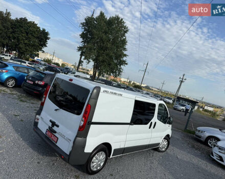 Белый Опель Виваро, объемом двигателя 2 л и пробегом 119 тыс. км за 14300 $, фото 9 на Automoto.ua