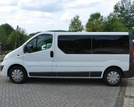 Белый Опель Виваро, объемом двигателя 2 л и пробегом 205 тыс. км за 8100 $, фото 7 на Automoto.ua