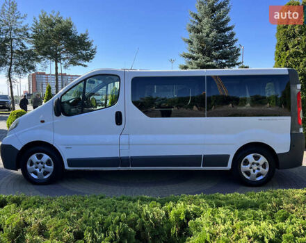 Белый Опель Виваро, объемом двигателя 2 л и пробегом 225 тыс. км за 13999 $, фото 3 на Automoto.ua