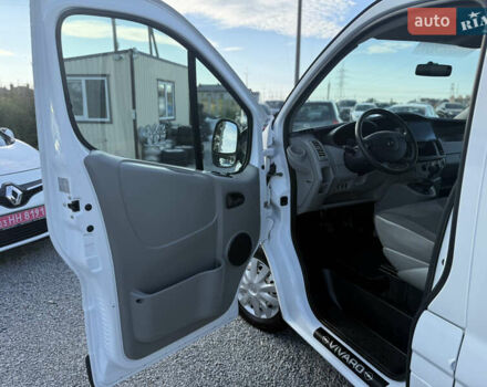 Белый Опель Виваро, объемом двигателя 2 л и пробегом 119 тыс. км за 14300 $, фото 35 на Automoto.ua