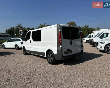 Белый Опель Виваро, объемом двигателя 2 л и пробегом 171 тыс. км за 14250 $, фото 6 на Automoto.ua