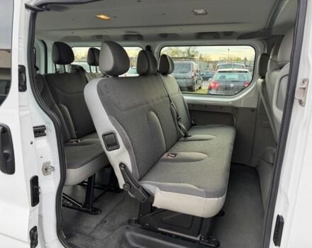 Белый Опель Виваро, объемом двигателя 2 л и пробегом 108 тыс. км за 10100 $, фото 7 на Automoto.ua