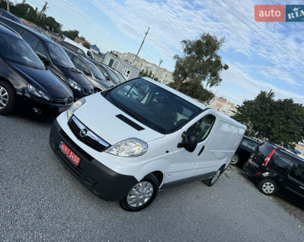 Белый Опель Виваро, объемом двигателя 2 л и пробегом 119 тыс. км за 14300 $, фото 48 на Automoto.ua