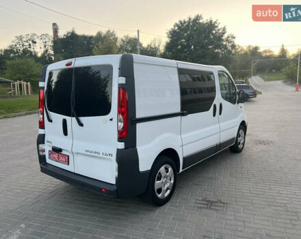 Белый Опель Виваро, объемом двигателя 2 л и пробегом 133 тыс. км за 12222 $, фото 9 на Automoto.ua