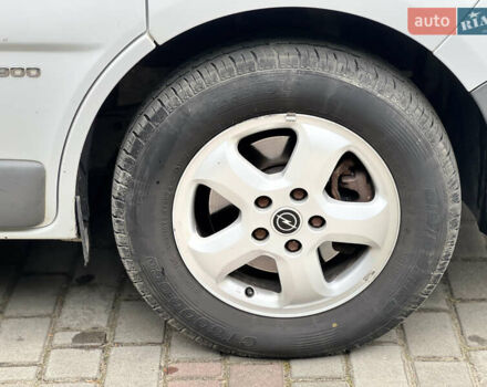 Белый Опель Виваро, объемом двигателя 2 л и пробегом 244 тыс. км за 13000 $, фото 21 на Automoto.ua