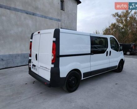 Опель Виваро 2013 в Дубно на Automoto.ua Белый Опель Виваро, объемом двигателя 2 л и пробегом 209 тыс. км за 13900 $, фото 8 на Automoto.ua