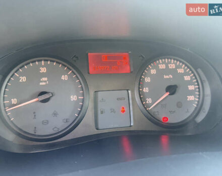 Белый Опель Виваро, объемом двигателя 2 л и пробегом 119 тыс. км за 14300 $, фото 34 на Automoto.ua