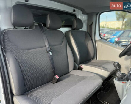 Белый Опель Виваро, объемом двигателя 2 л и пробегом 119 тыс. км за 14300 $, фото 22 на Automoto.ua