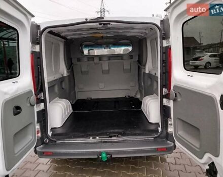 Белый Опель Виваро, объемом двигателя 2 л и пробегом 290 тыс. км за 13200 $, фото 23 на Automoto.ua