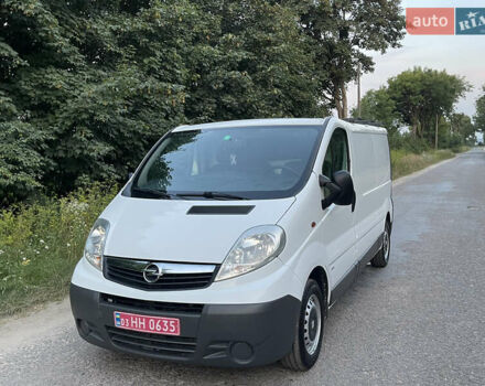 Белый Опель Виваро, объемом двигателя 2 л и пробегом 210 тыс. км за 12200 $, фото 29 на Automoto.ua
