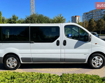 Белый Опель Виваро, объемом двигателя 2 л и пробегом 225 тыс. км за 13999 $, фото 7 на Automoto.ua