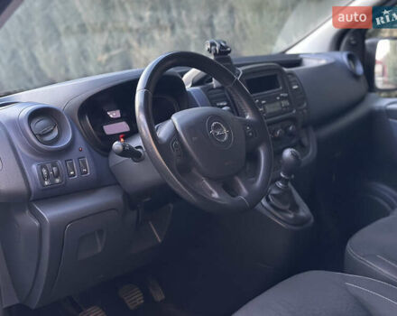 Белый Опель Виваро, объемом двигателя 1.6 л и пробегом 215 тыс. км за 17450 $, фото 9 на Automoto.ua