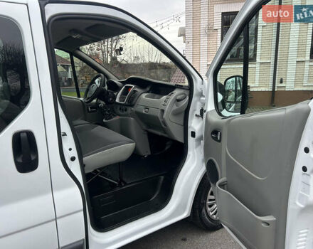 Белый Опель Виваро, объемом двигателя 2 л и пробегом 198 тыс. км за 15399 $, фото 45 на Automoto.ua