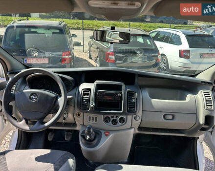 Опель Віваро 2014 у Рівному на Automoto.ua Білий Опель Віваро, об'ємом двигуна 2 л та пробігом 210 тис. км за 13950 $, фото 24 на Automoto.ua