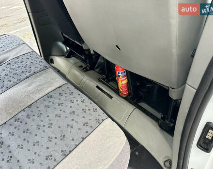 Білий Опель Віваро, об'ємом двигуна 2 л та пробігом 261 тис. км за 14700 $, фото 48 на Automoto.ua